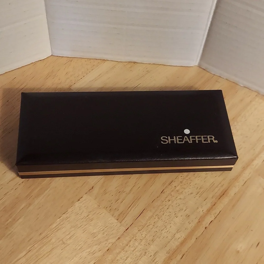 Sheaffer Fountain and Ball Point Pen Set‎ in Box
